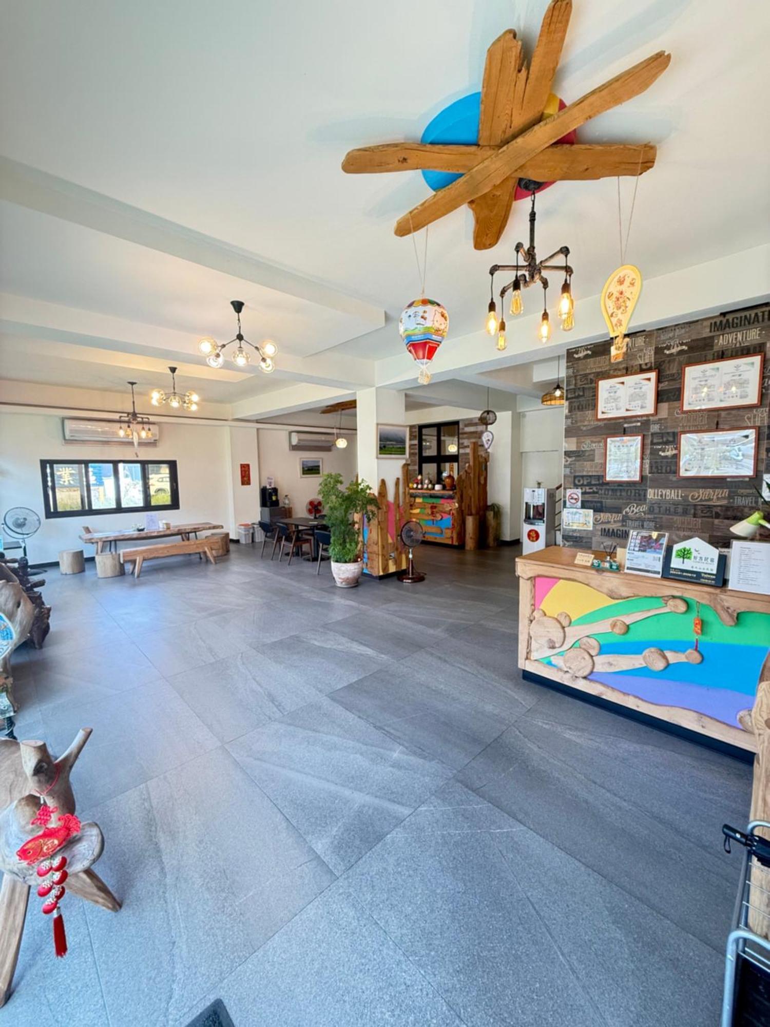Blue Sky Hill Homestay Guanshan Esterno foto
